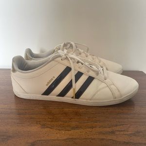 Adidas Coneo sneakers